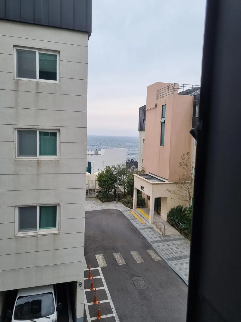 [Beophwan-dong, Seogwipo] Beophwan Port is in front of me (1 minute walk from Beophwan Maksuk) 2