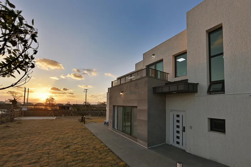 [Daejeong, Seogwipo] Three-room duplex house with a view of the horizon 5