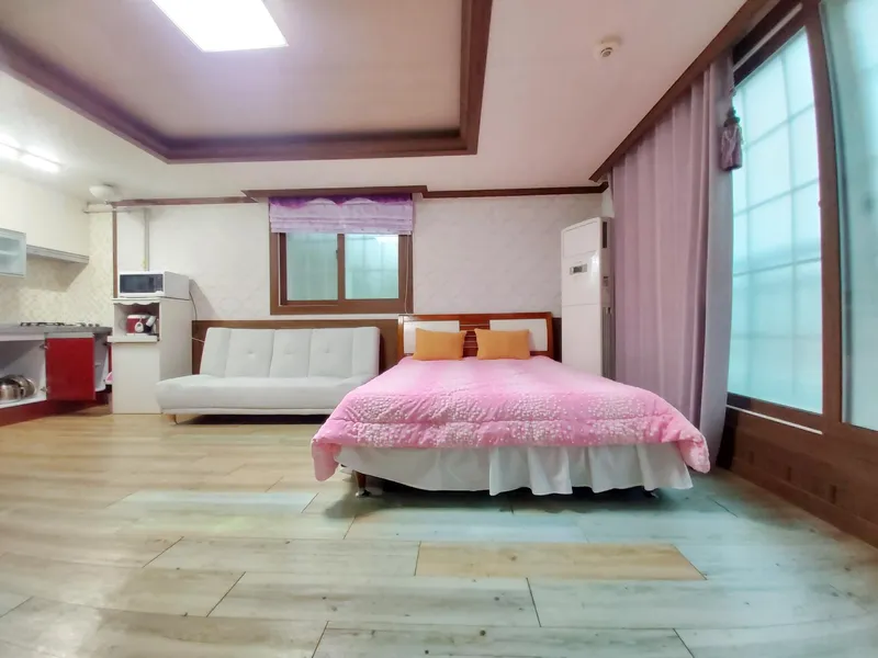 [경남 통영] 수륙해수욕장 도보 1분 거리 산책하기 좋은 펜션 202호 2