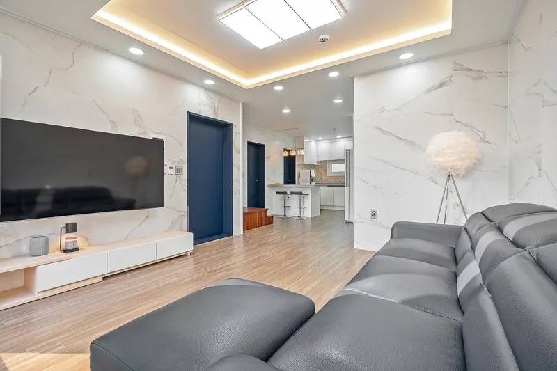 [Namwon, Seogwipo] Quiet private 3-story independent pool villa 10
