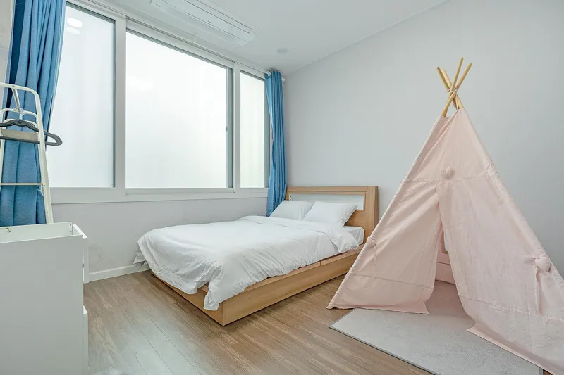 [Namwon, Seogwipo] Quiet and private 3-story independent pool villa (pets allowed) 3