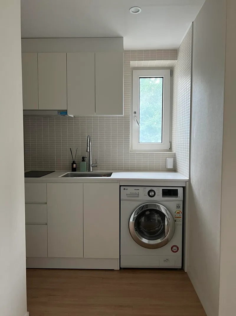 [Seongdong, Seoul] A pretty one-room apartment next to Songjeong Embankment Road and Jungnangcheon Stream 28