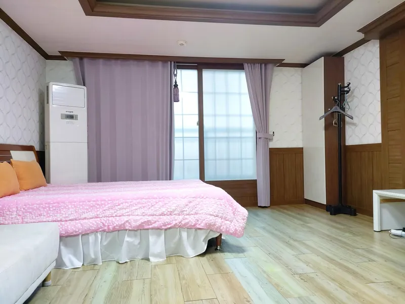 [경남 통영] 수륙해수욕장 도보 1분 거리 산책하기 좋은 펜션 202호 8