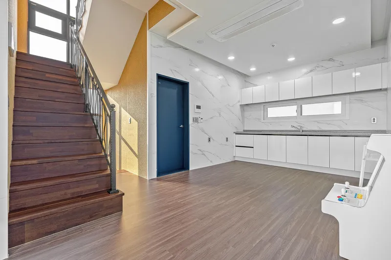 [Namwon, Seogwipo] Quiet private 3-story independent pool villa 12
