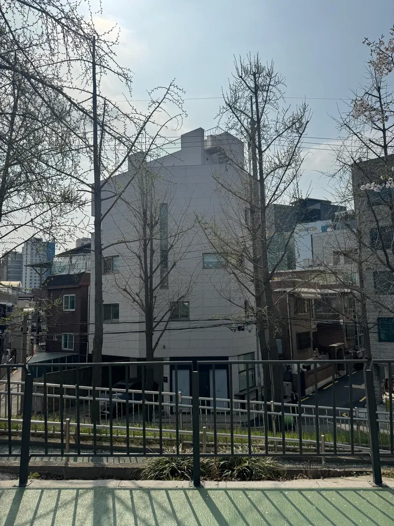 [Seongdong, Seoul] A pretty one-room apartment next to Songjeong Embankment Road and Jungnangcheon Stream 37