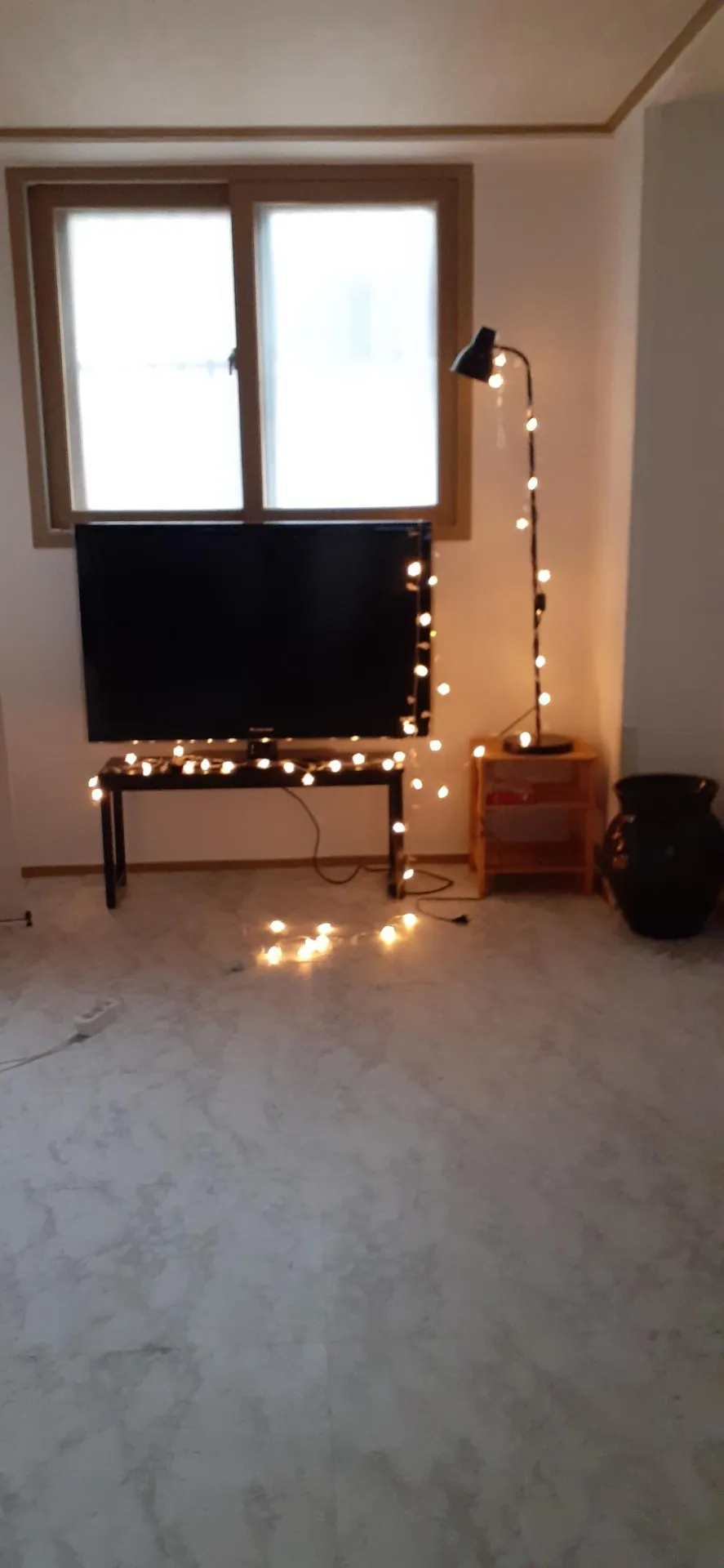 Yongmun-dong Family-Friendly One-Bedroom House