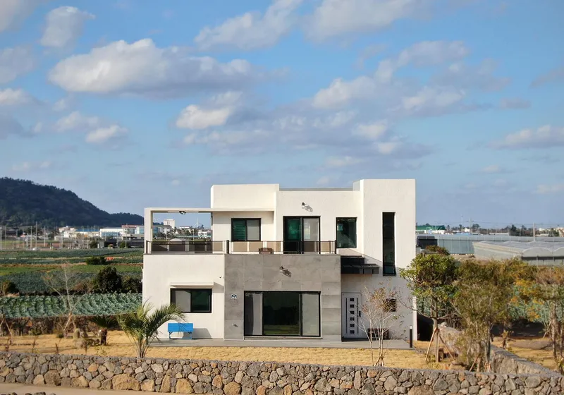 [Daejeong, Seogwipo] Three-room duplex house with a view of the horizon 3