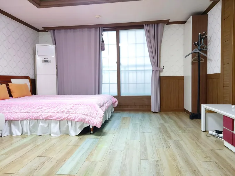 [경남 통영] 수륙해수욕장 도보 1분 거리 산책하기 좋은 펜션 202호 10