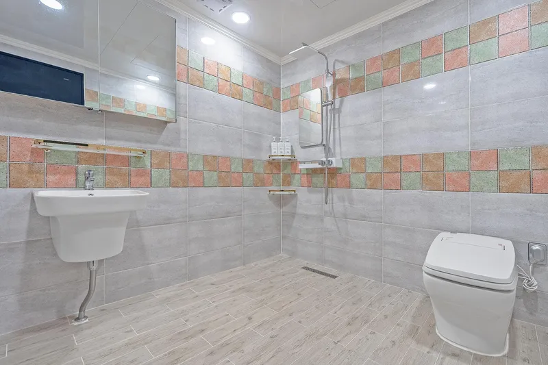 [Namwon, Seogwipo] Quiet private 3-story independent pool villa 4