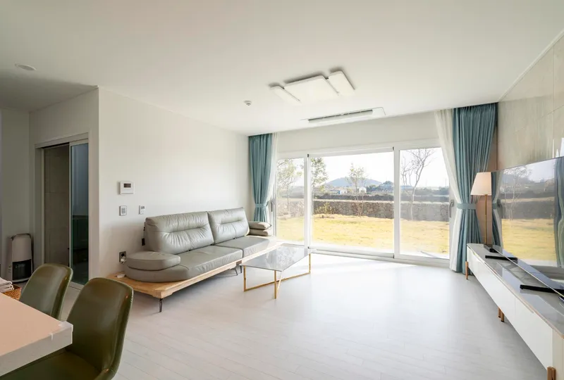[Daejeong, Seogwipo] Three-room duplex house with a view of the horizon 9