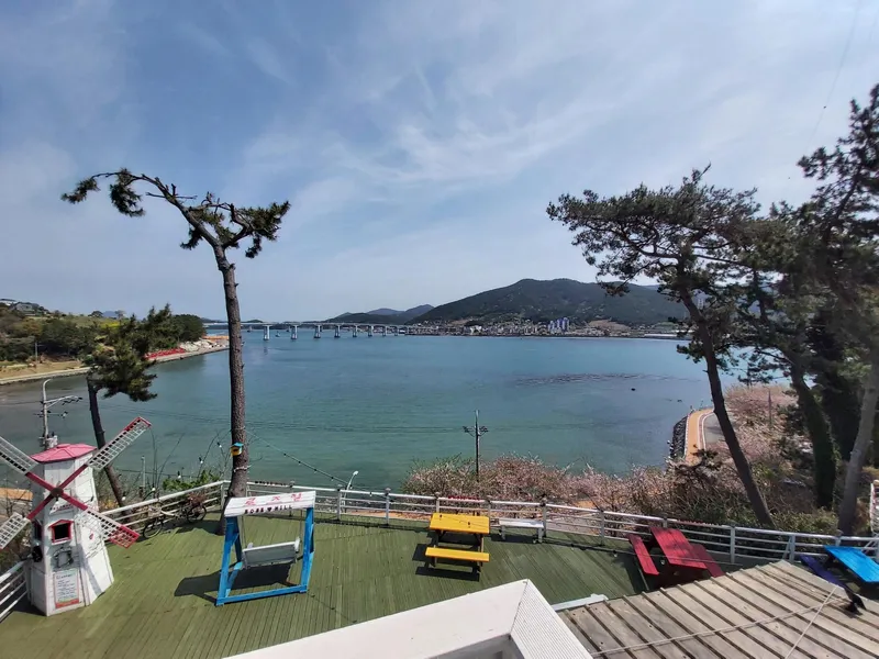 [경남 통영] 구거제대교와 바다가 보이는 산책하기 좋은 펜션 202호 3