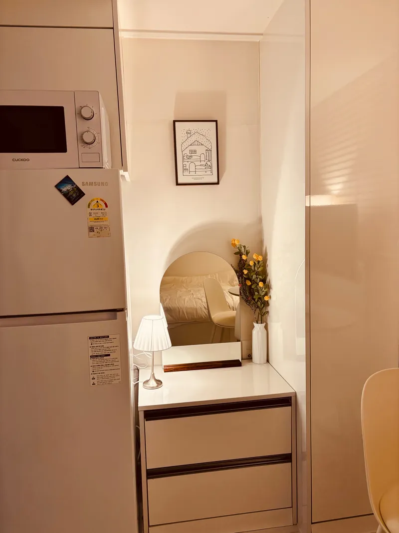 [Gwanak, Seoul] 3-minute walk from Sillim Station, newly built, clean, fully-furnished, 1.5-floor one-room 5
