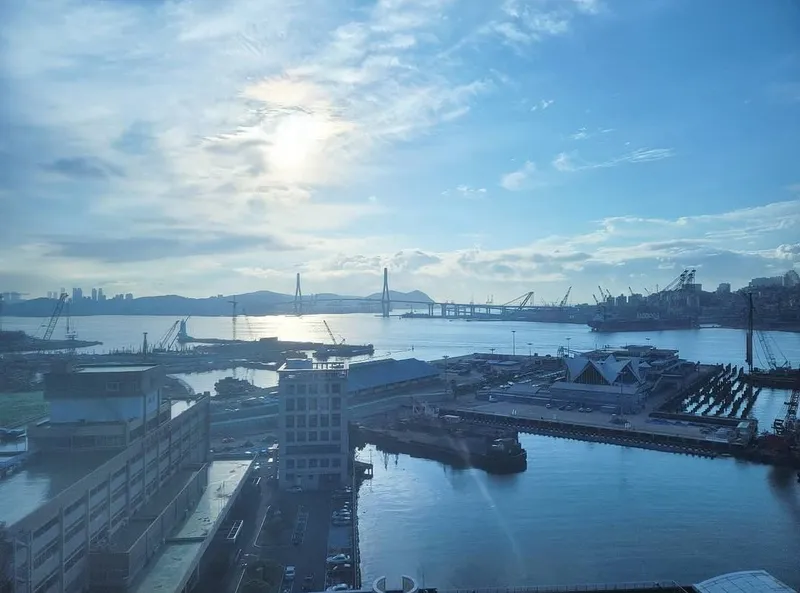 [부산 중구] 부산항 오션뷰 풀옵션 1.5룸 3