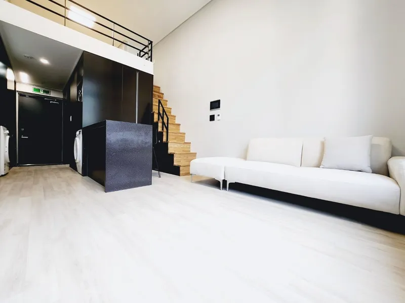 [Songpa, Seoul] Jamsil Fully-optioned duplex one-room 9