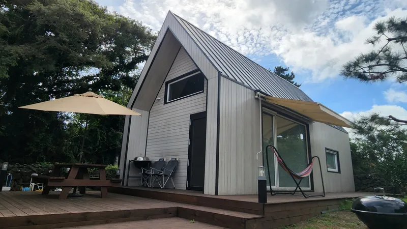 [Hallim, Jeju] A comfortable, two-story, independent cypress-tree one-room unit like my own home 23