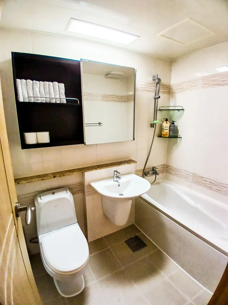 [Gunsan] Large complex semi-new 3-room apartment 9