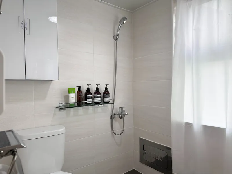 [Saha, Busan] Spacious house near Dong-A University, 4 rooms, 6 beds, 4th floor 14