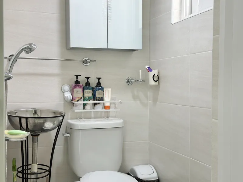 [Saha, Busan] Spacious house near Dong-A University, 4 rooms, 6 beds, 4th floor 17