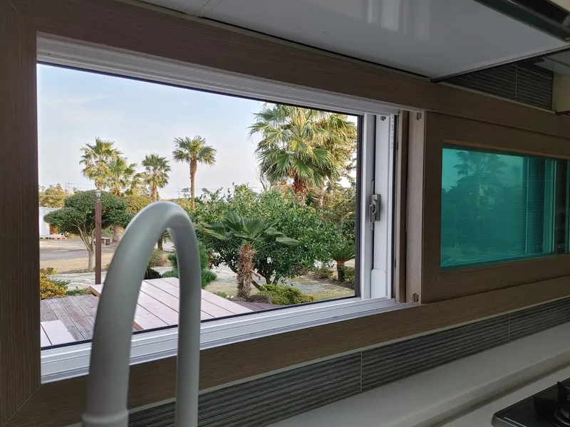 [Seongsan, Seogwipo] A two-story detached house with palm trees and a large lawn garden 19