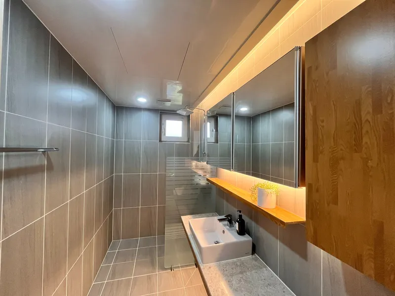 [Daejeong, Seogwipo] H(8) Building 302 (40 pyeong/3 rooms/single floor/exclusive rooftop/pets allowed) 6
