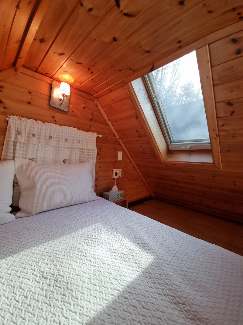 [Chuncheon] Wooden duplex with a skylight at Gangchon Station with a view of the stars 5