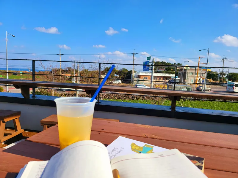 [Gujwa, Jeju] Pyeongdae Sea View Oreum View One Room Stay #201 16