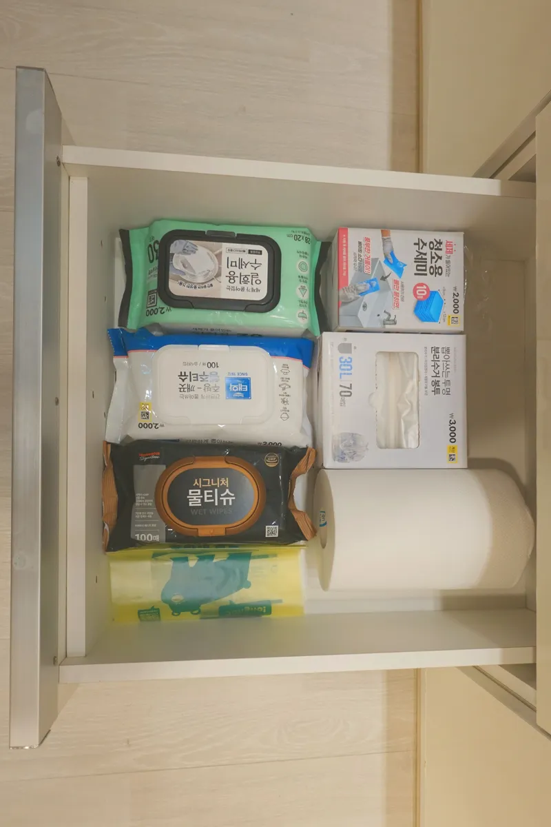[서울 종로] 경복궁역 10분 투룸 2층 역세권 6인숙소 39