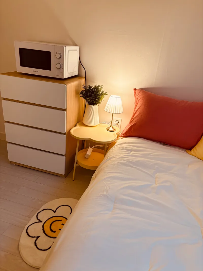 [Gwanak, Seoul] 3-minute walk from Sillim Station, 1.5-floor fully furnished one-room 3