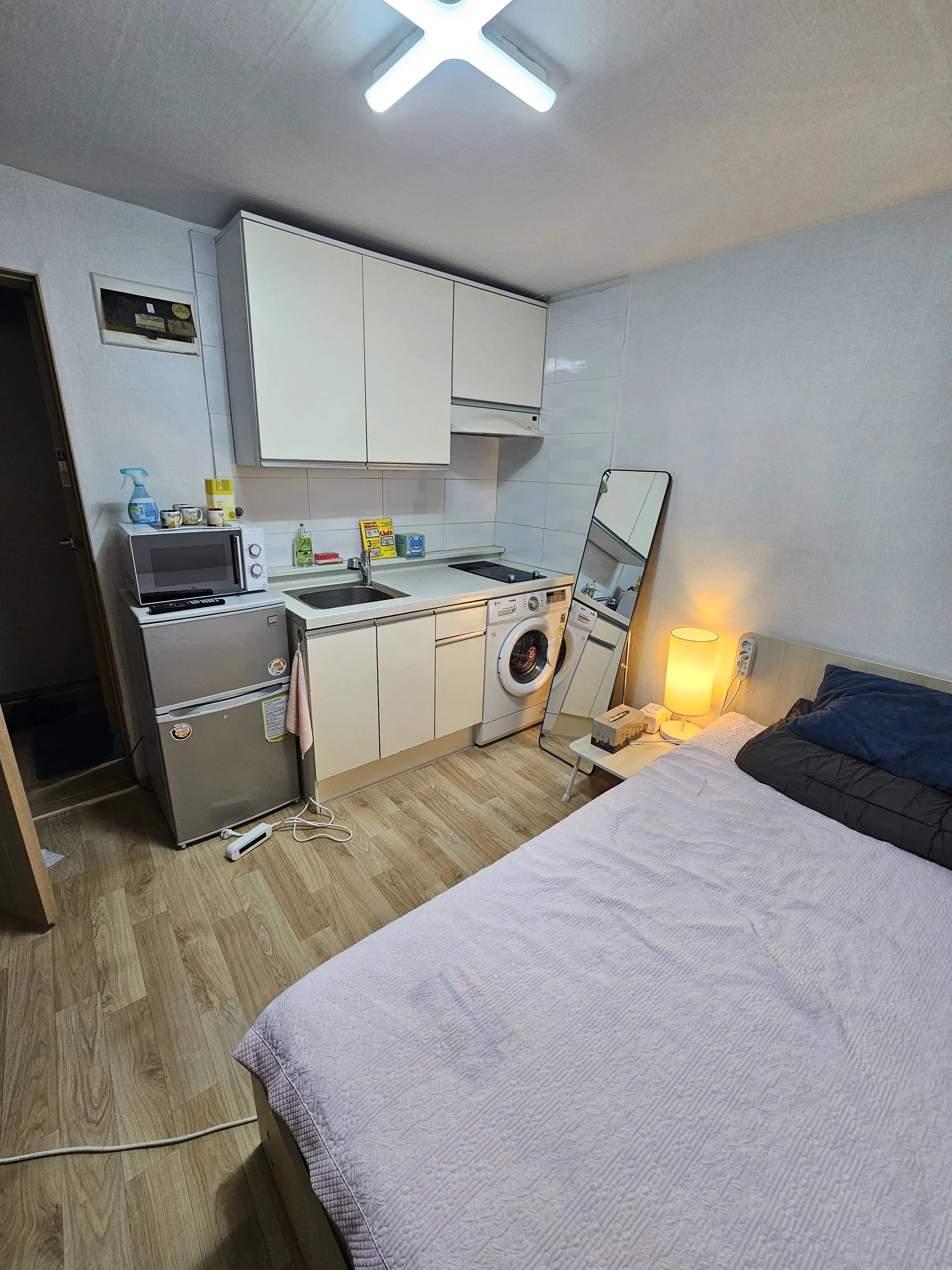 Yeomni-dong One-Bedroom House