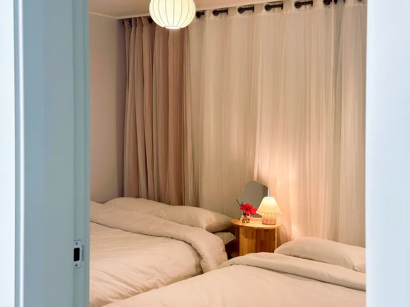 [Gangnam, Seoul] Daechi Academy Street Quiet Two-Room Cozy Accommodation - Room 102 2