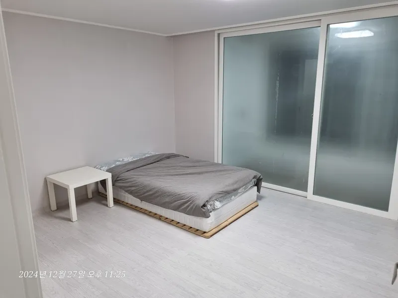 [Anseong] 3 rooms, 5 minutes away from Jungri-dong Industrial Complex, with bed/sofa/dining table. Business travelers 2