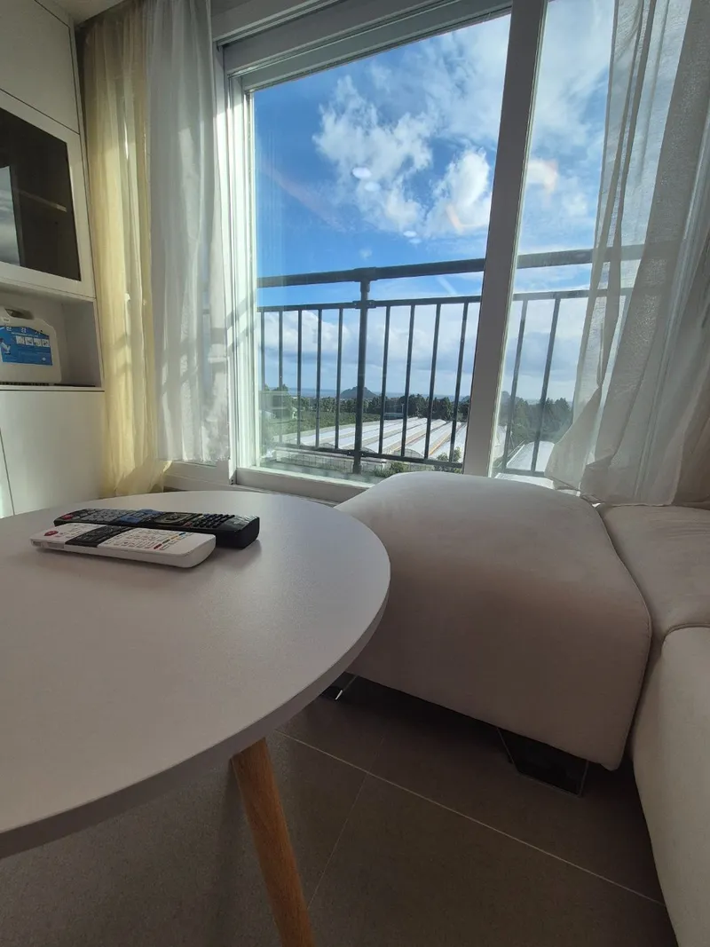 [Sanghyo-dong, Seogwipo] Exclusive terrace duplex ocean view K303 3rd floor 14