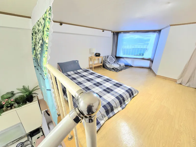 [Goyang] In front of Ilsan Lake Park / 1/16 pyeong duplex type. 3 people 10
