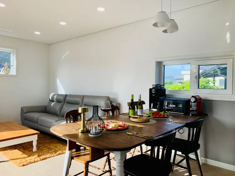 [Aewol, Jeju] Jeju's representative mountain peak front view, private jacuzzi, Insta-worthy accommodation 33