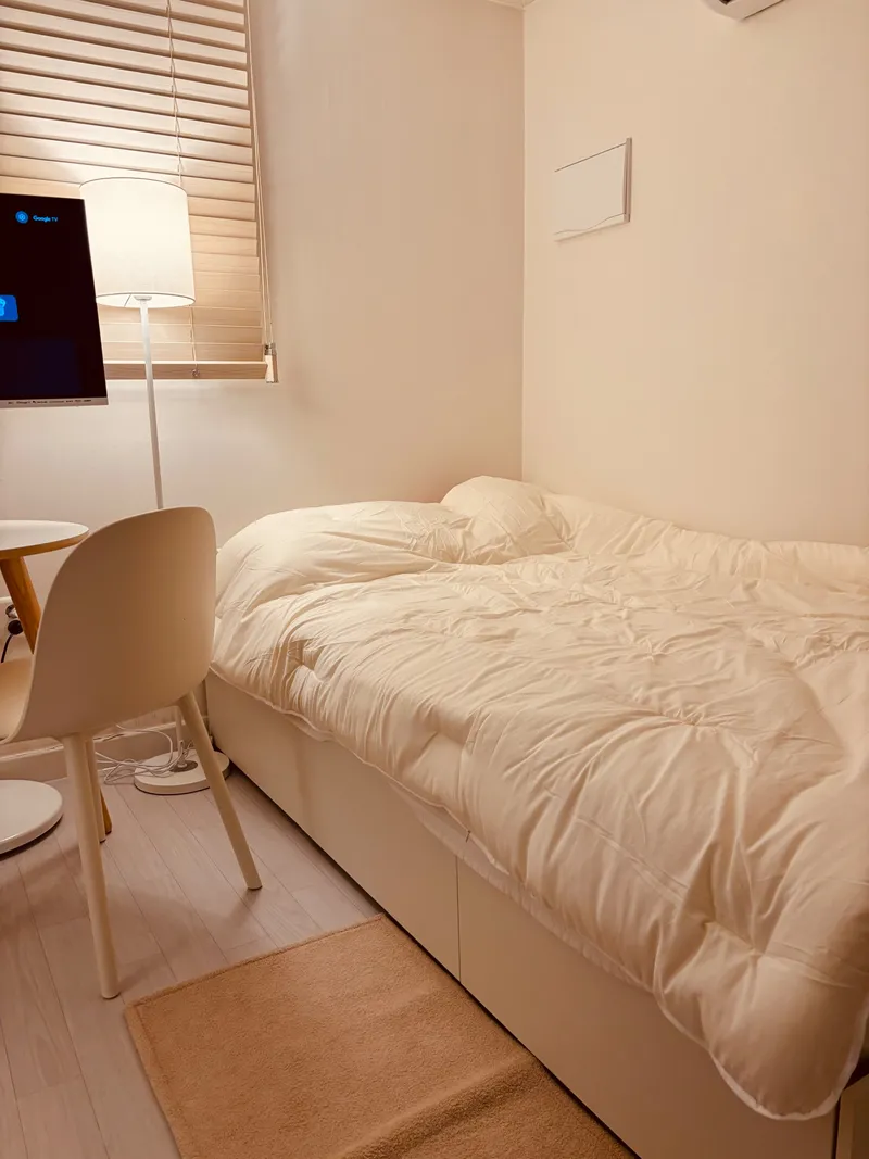 [Gwanak, Seoul] 3-minute walk from Sillim Station, newly built, clean, fully-furnished, 1.5-floor one-room 6