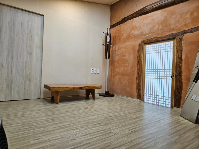 [Sunchang] Thatched-roof remodeled 2-room detached house #Pets allowed 5