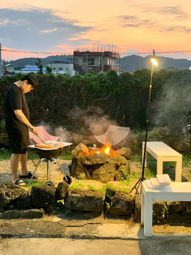 [제주 조천][북촌포구]바다거리 5초_트렌드 촌캉스 넓은마당 불멍,문어통발,낚시가능 79