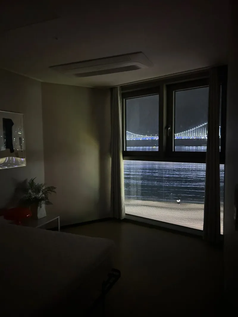 [부산 수영] 광안대교 정면뷰, 오션뷰, 바닷가 3초거리 5