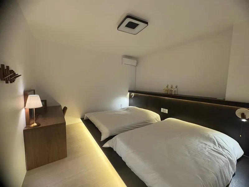 [서귀포 서귀동] New Open 12인 수용가능 (방3,화장실2,사무공간) 3