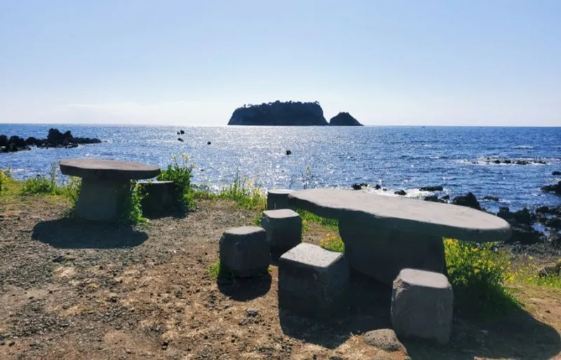 [Beophwan-dong, Seogwipo] ♡Right in front of Beophwan Beach♡ 3 rooms, 2 bathrooms, Olle Trail Course 7, 5 minutes by car to E-Mart 68