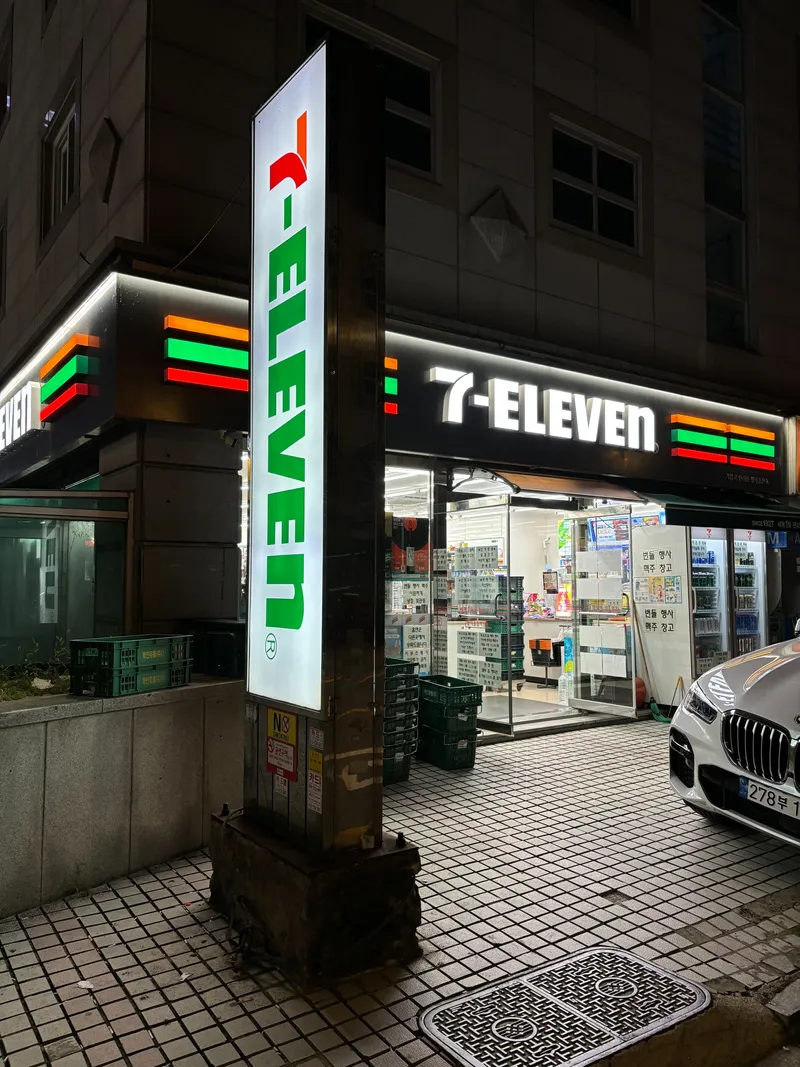 [Songpa, Seoul] Spacious two-room officetel near subway station, near lines 2, 8, and 9 17