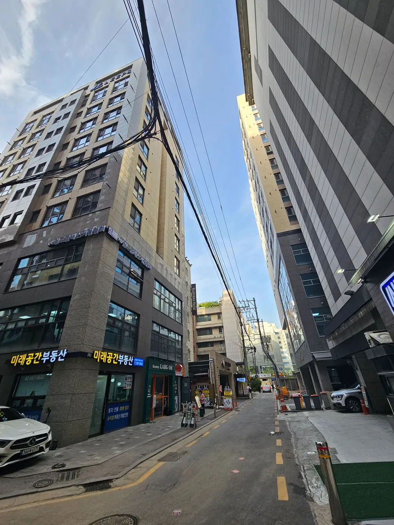 [Gangnam, Seoul] 2 queen-size beds in front of Seolleung Park in Samseong-dong 34