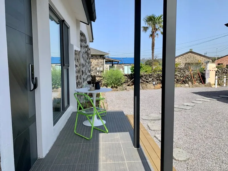 [Aewol, Jeju] Jeju's representative mountain peak front view, private jacuzzi, Insta-worthy accommodation 120