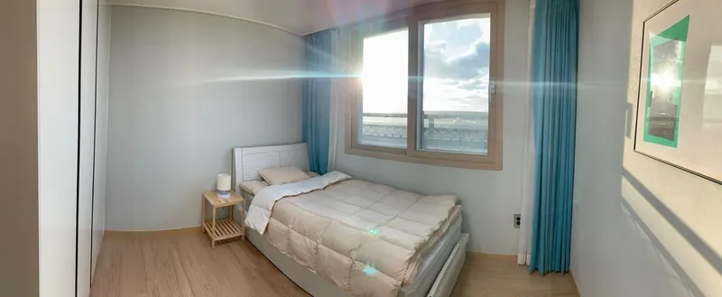 [제주 애월] 뻥 뚫린 파노라마 바다뷰와 한라산 조망 가능 최상의 가성비 숙소 11