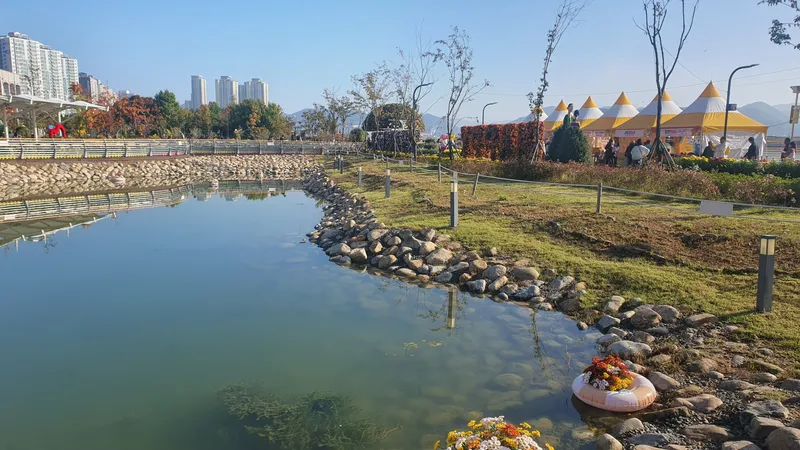 [Changwon] A detached house in front of Masan Marine New Town, oceanfront jogging convenience facilities 24