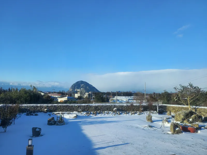 [Andeok, Seogwipo] 2nd floor of a detached house with views of Sanbangsan Mountain and the ocean 25