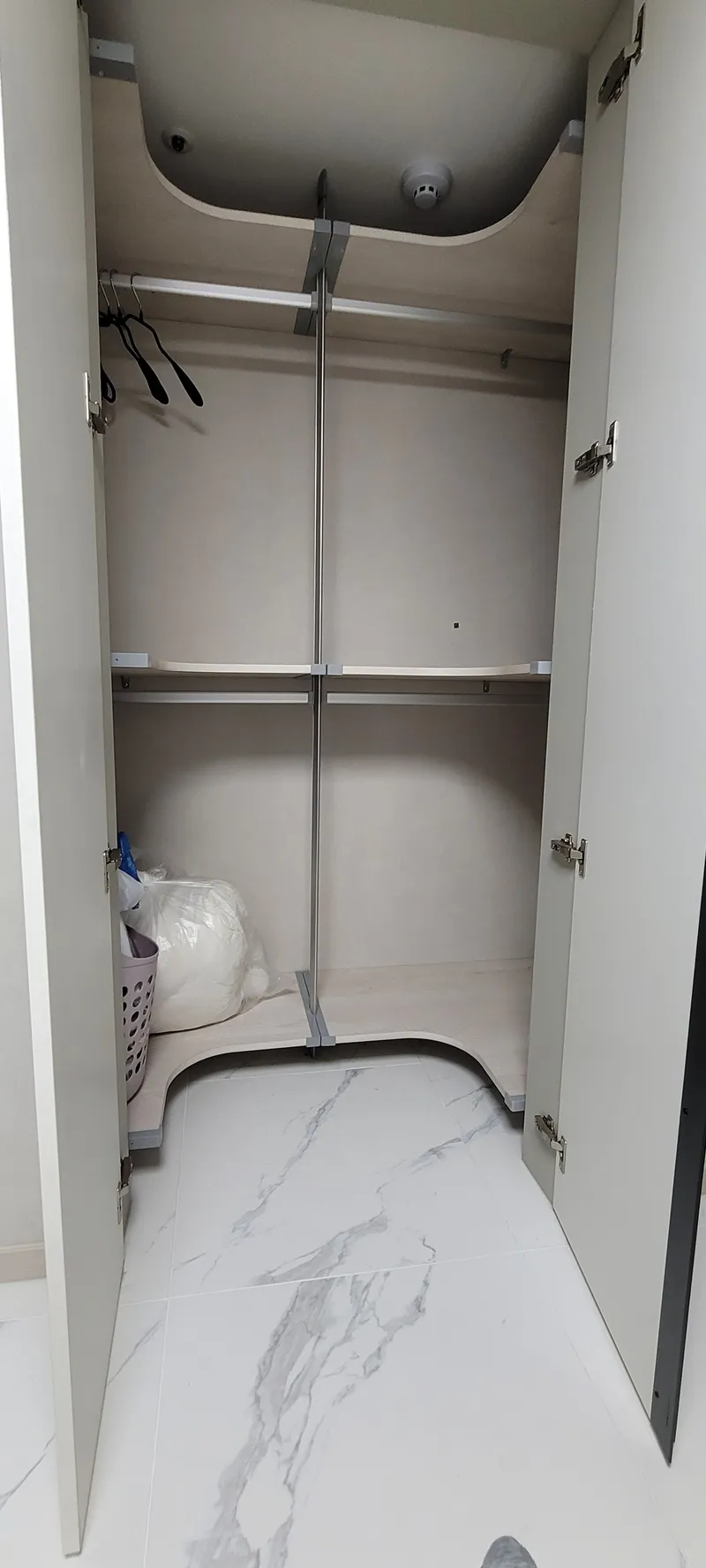 [Jung-gu, Seoul] 11th floor duplex in the vicinity of City Hall Station 6