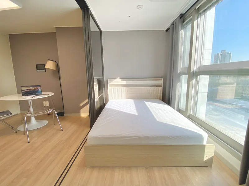 [Yeonsu, Incheon] 3-minute shuttle from Incheon Airport to Song Hyun-ah's Songdo Hot Place, a quiet space 10