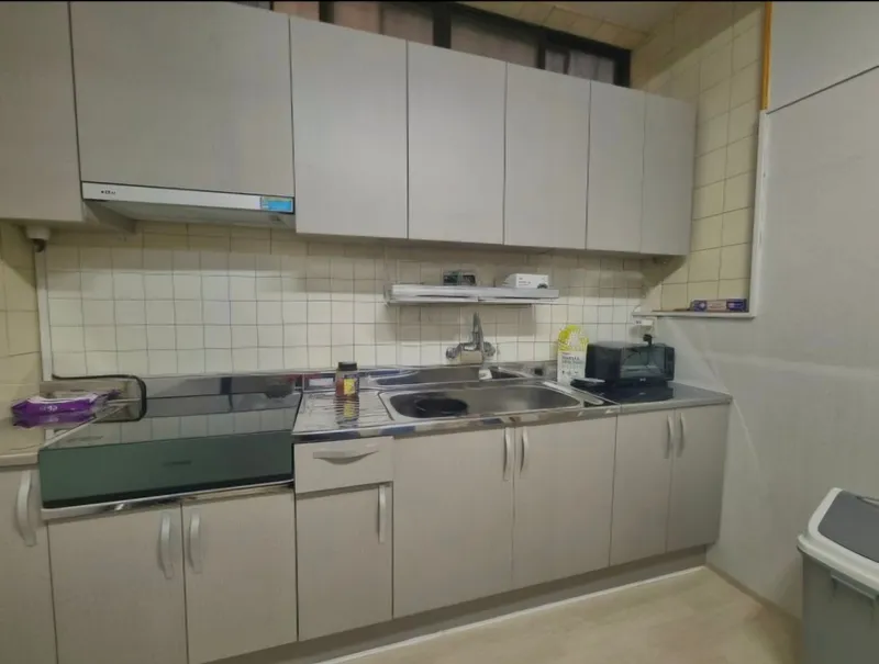 [Yeon-dong, Jeju] 10 minutes from the airport, Nuwemaru Street, full-option share house, single room 4