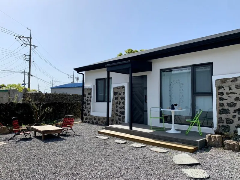 [Aewol, Jeju] Jeju's representative mountain peak front view, private jacuzzi, Insta-worthy accommodation 112